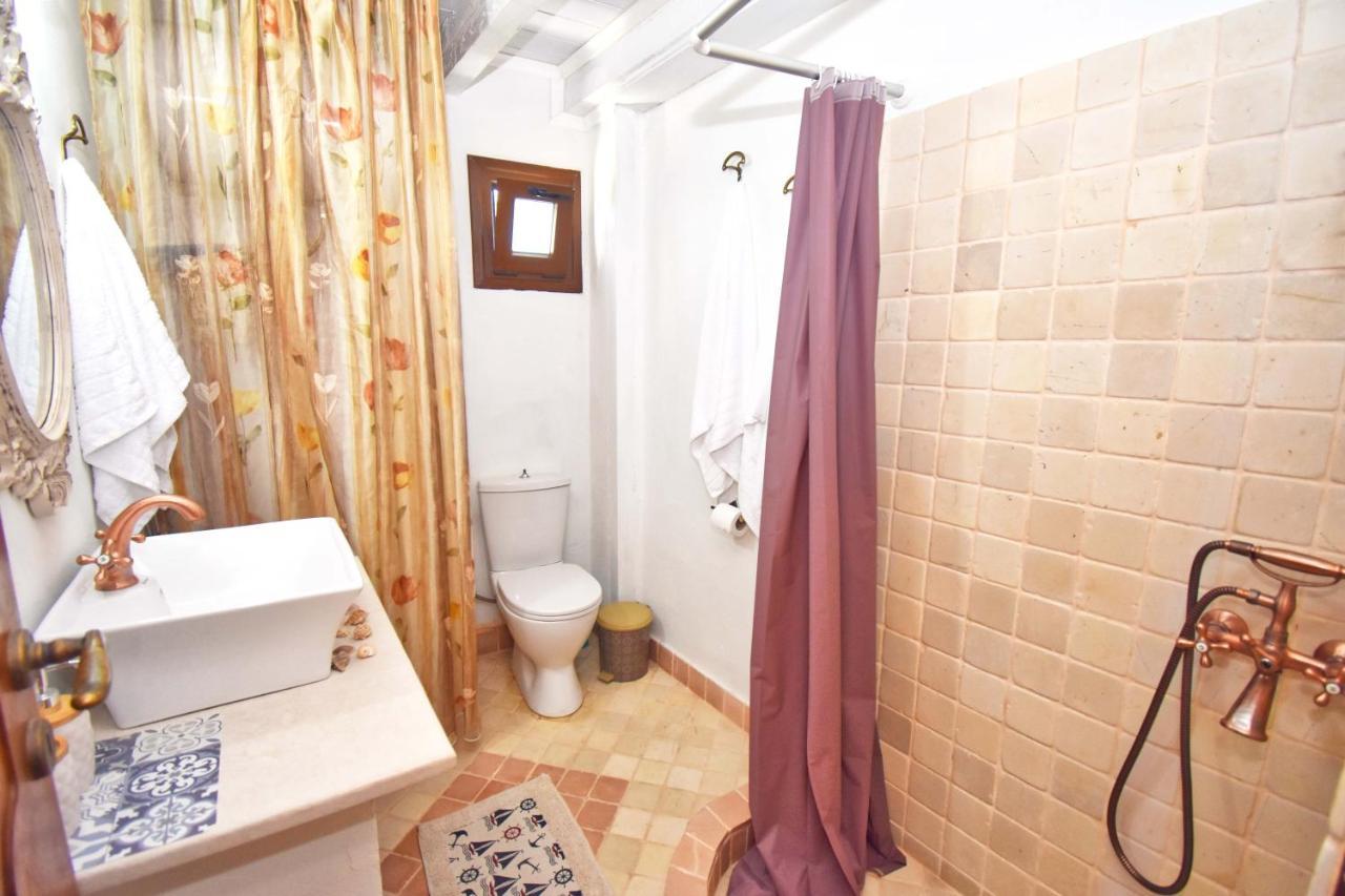 Ninas Cottage Línia المظهر الخارجي الصورة